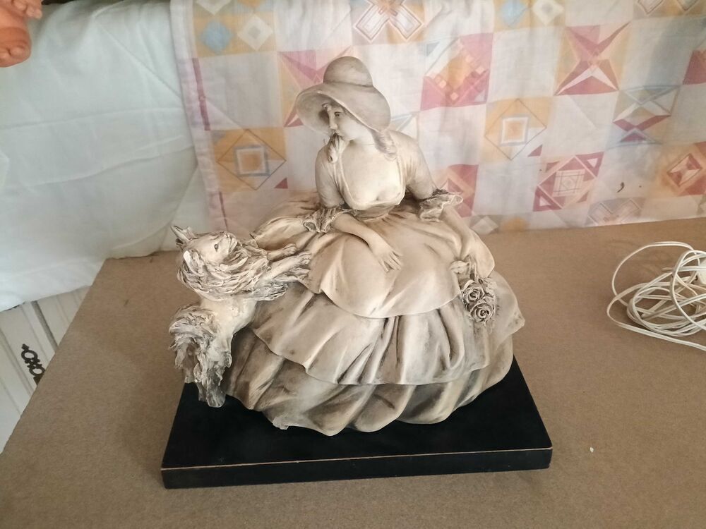 Statue italienne sign&eacute;e 