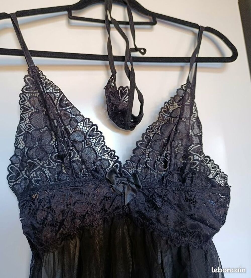 Nuisette Transparente et String Vêtements