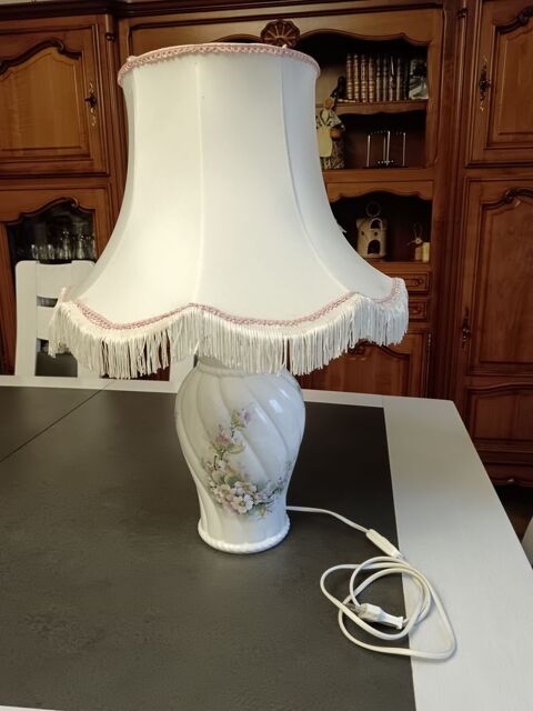 Lampe porcelaine 15 Mehun-sur-Yvre (18)
