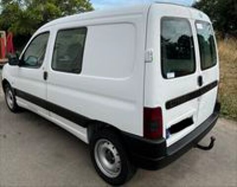 Berlingo BERLINGO 20 L1 BlueHDi 100 CLUB 2005 occasion 22350 Guitt&eacute;