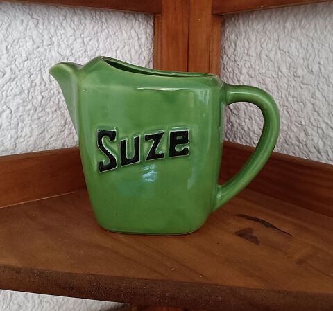 Pichet SUZE vert années 60 30 Velleron (84)