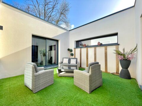   Maison de plein pied atypique  Maison - 7 pi�ce(s) - 232 m�