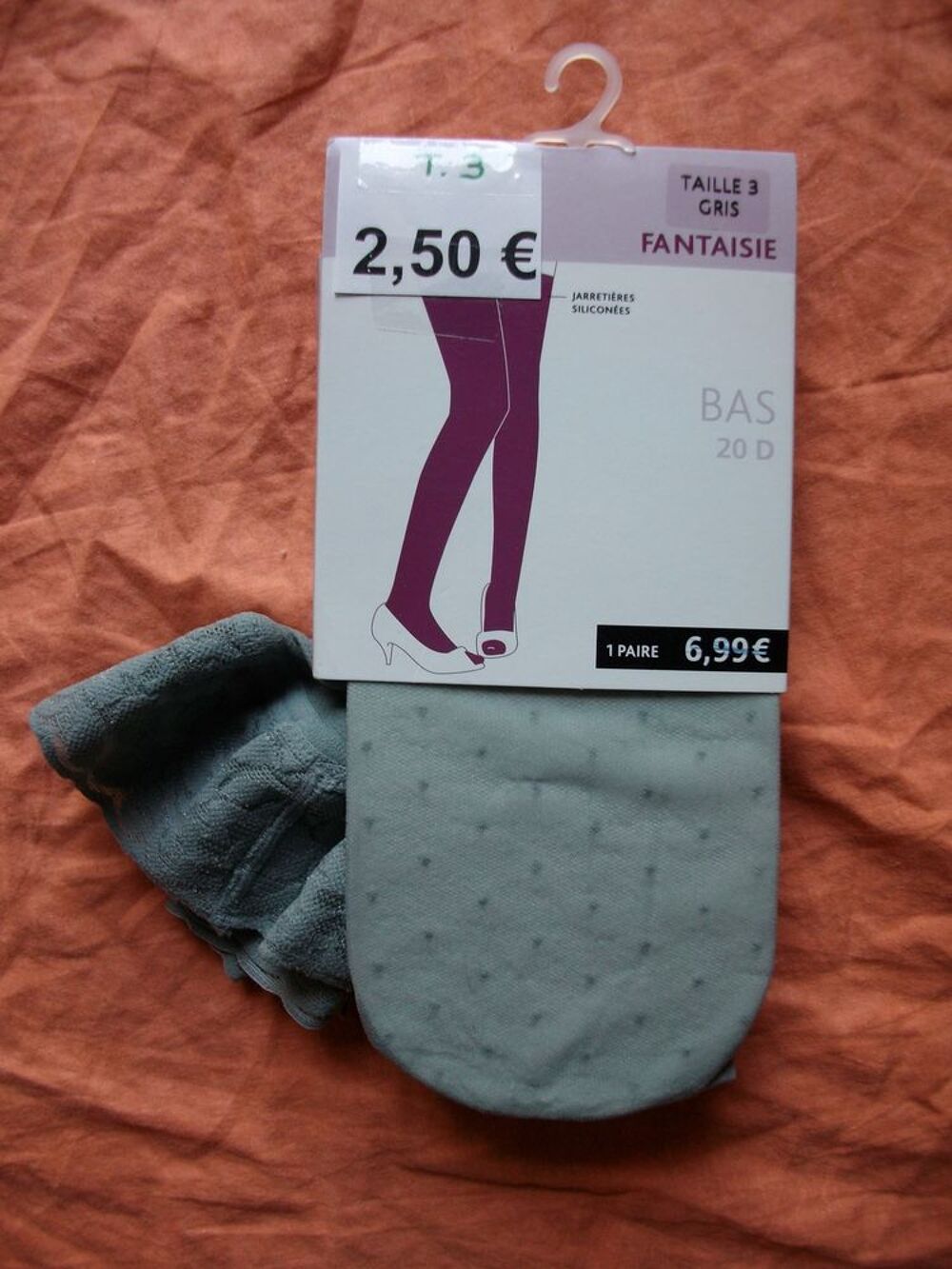 Porte-Jarretelles &amp; Paires de Bas Vêtements