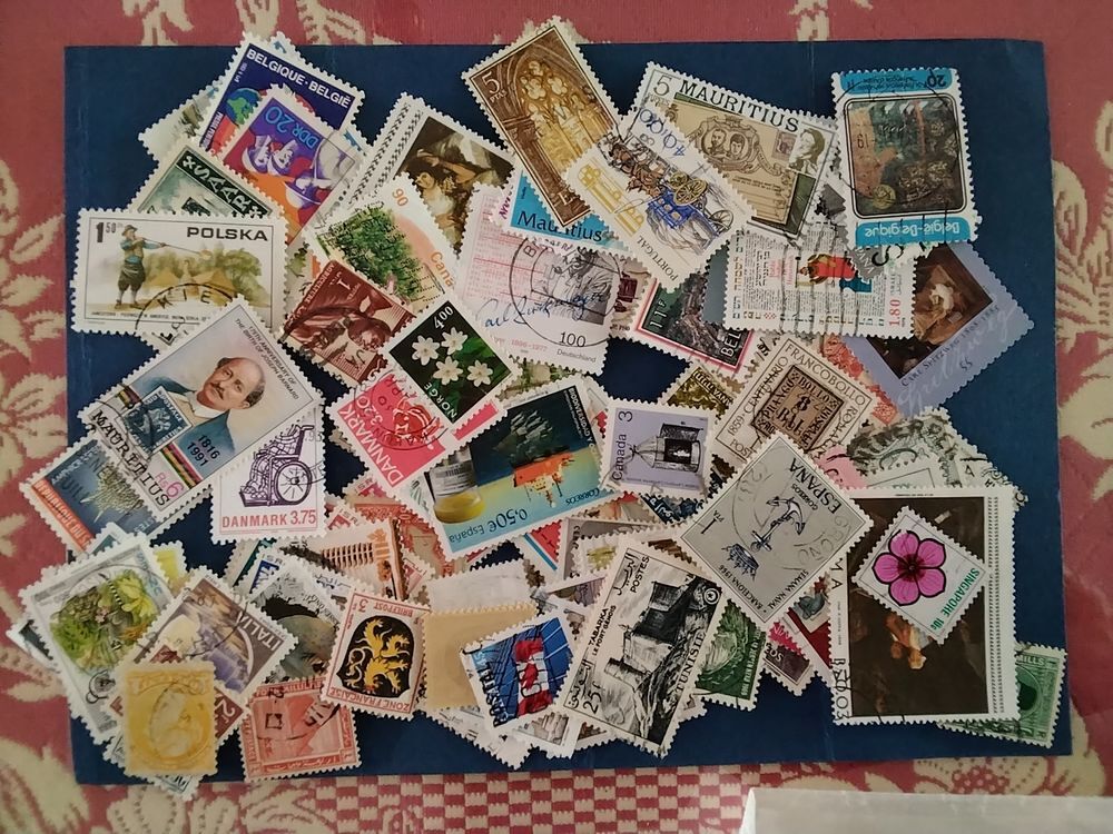Timbres oblit&eacute;res 