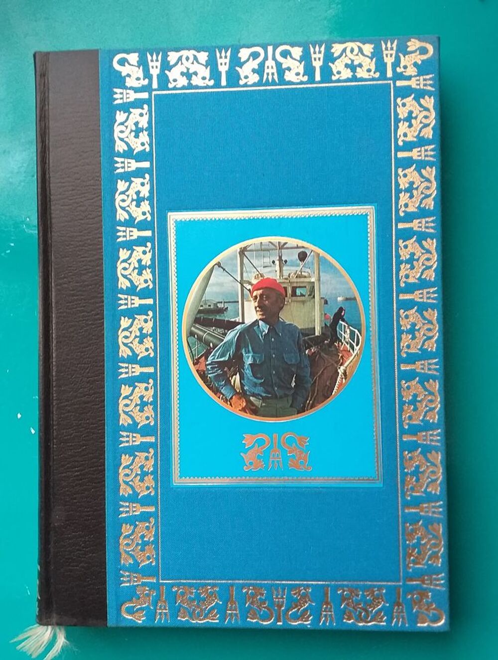 J.-Yves COUSTEAU et Ph. DIOLE Trois aventures de la CALYPSO Galapagos - Titicaca - Trous bleus. Livres et BD
