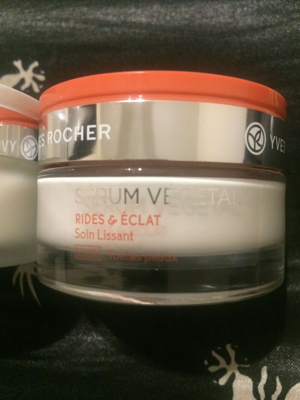 lot anti &acirc;ge s&eacute;rum v&eacute;g&eacute;tal d Yves Rocher Maroquinerie