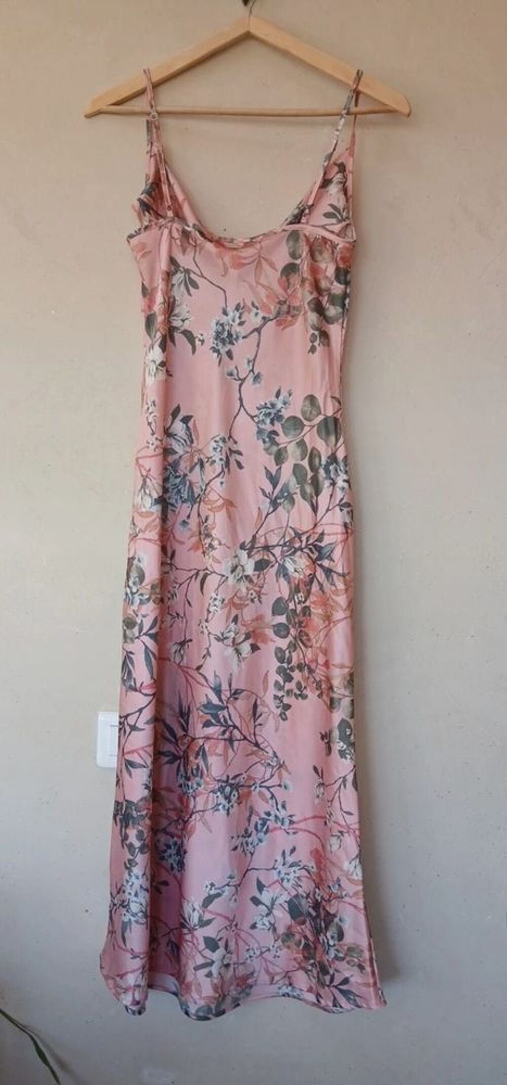 Robe GUESS taille S Vêtements