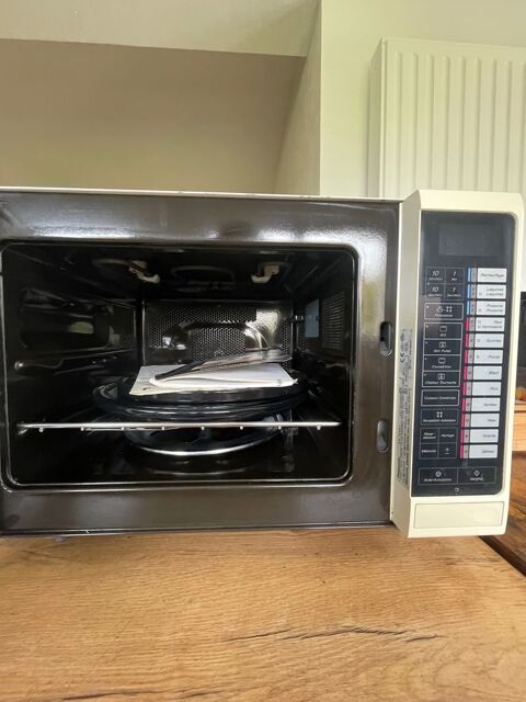 Four Combin� Panasonic 70 Th�lus (62)