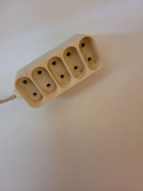 Bloc multiprise 5 prises beige 0 Colombes (92)