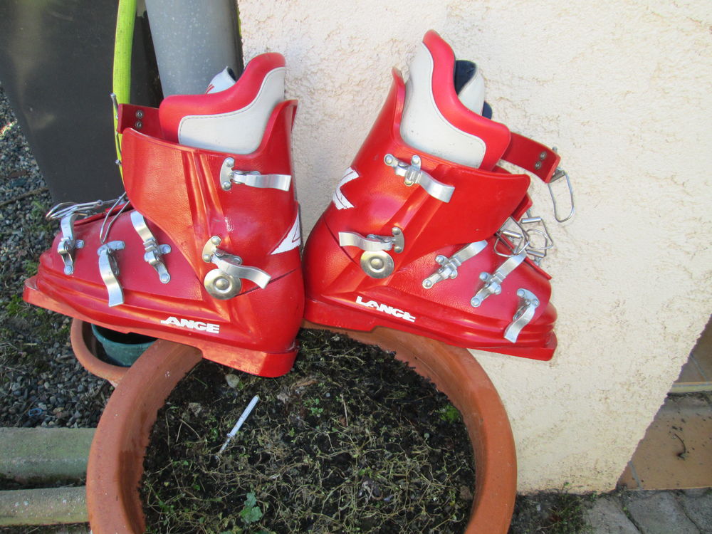 chaussure de skis marque LANGE peu servis ,skis ROSSIGNOL, Chaussures