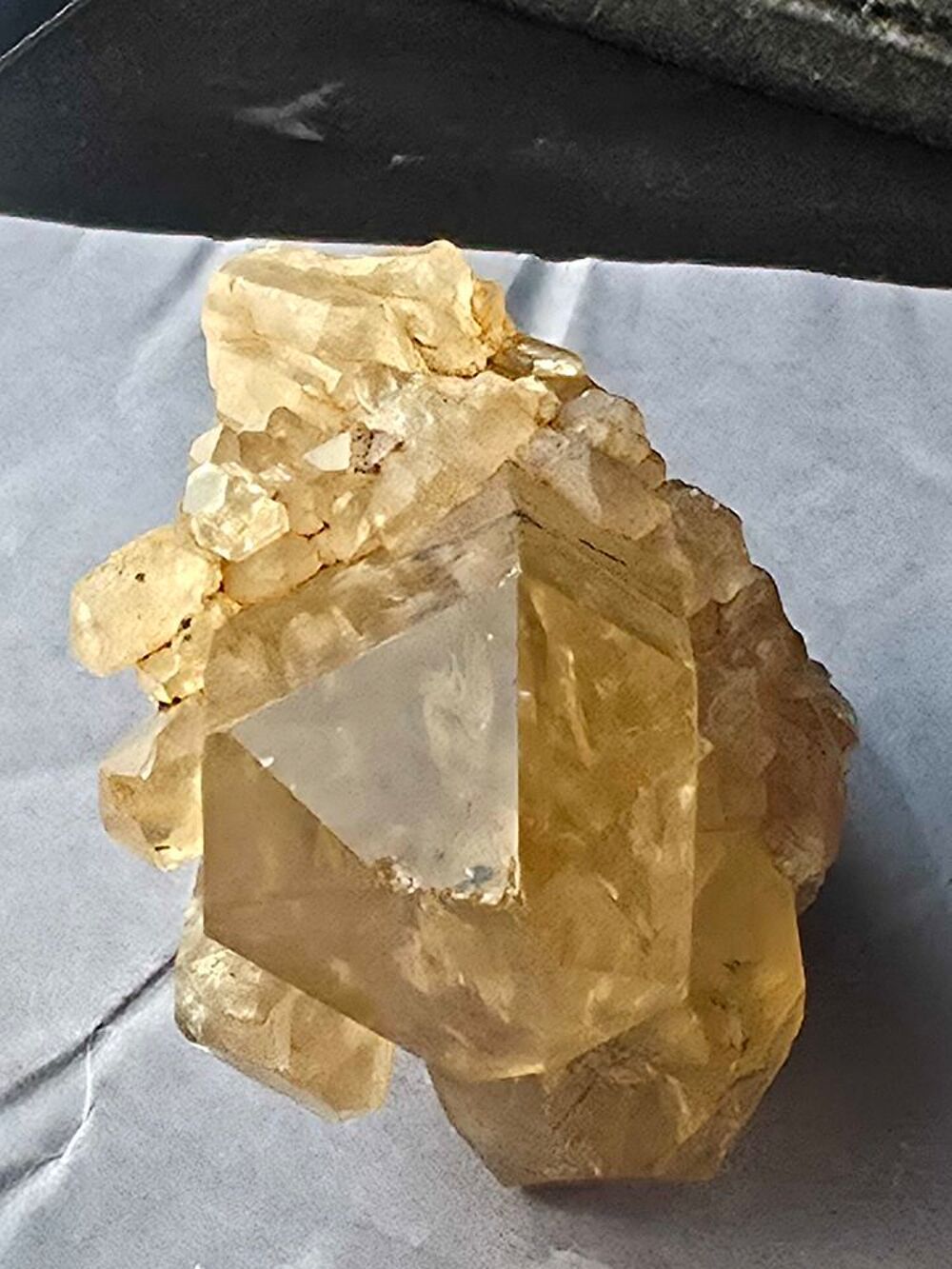Pierre de Citrine Naturelle-Sp&eacute;cimen 180g 