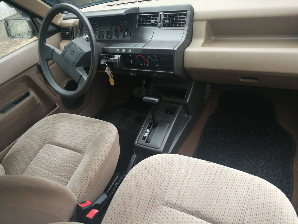 R5 5 Auto 1989 occasion 45720 Coullons