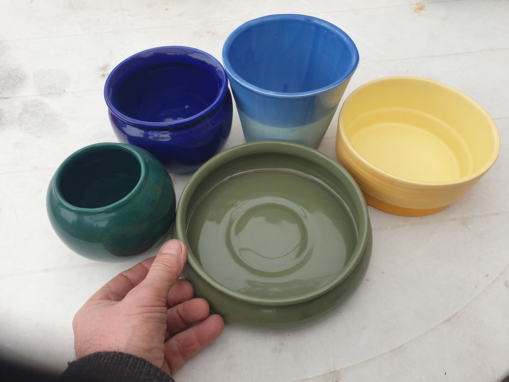 Cache-pots, soucoupes, etc. Pour usages multiples? Jardin