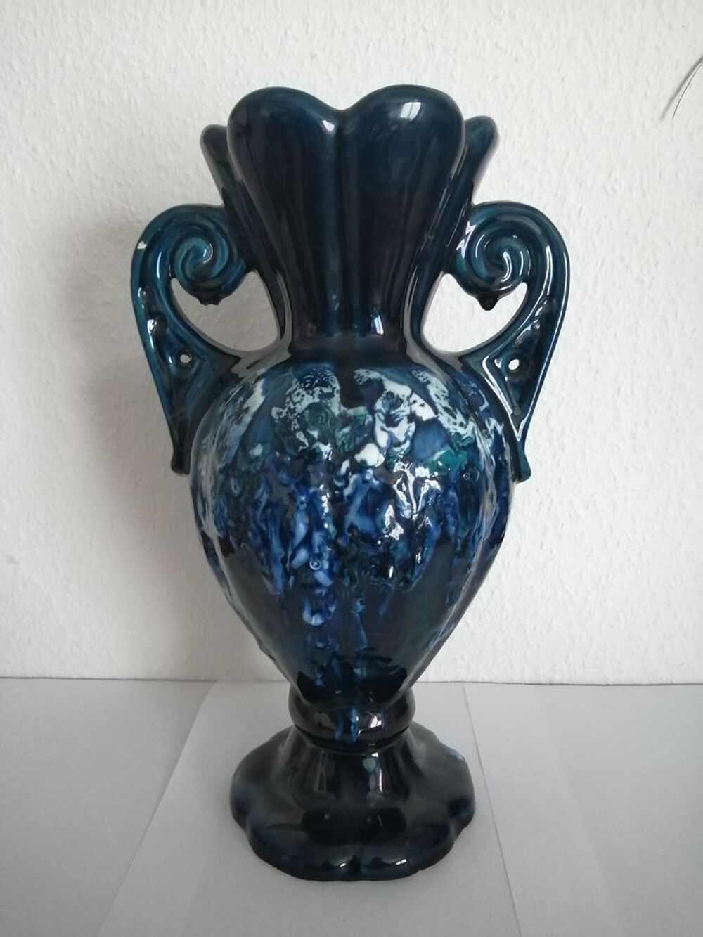 Beau vase / amphore Vallauris couleur bleu lave Décoration