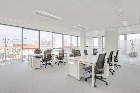 Trouvez un espace de bureau &agrave; louer &agrave; Spaces Euratlantique  pour 4 personnes avec tout inclus 1309 33800 Bordeaux
