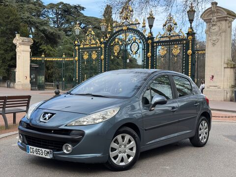 Peugeot 207 1.4i 90ch - Premium / moteur TU