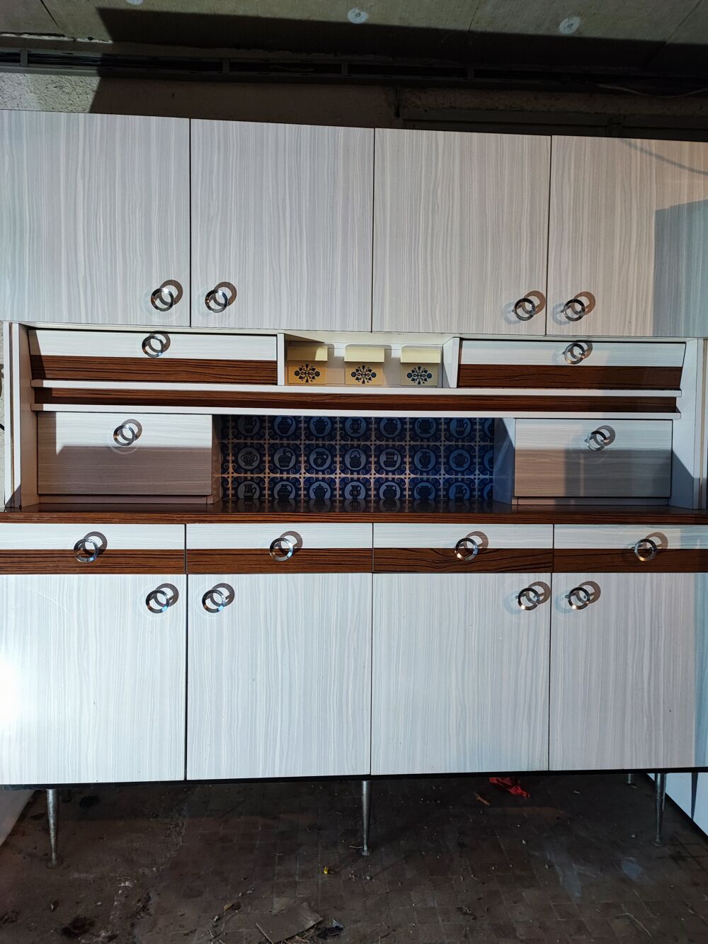 Buffet Vintage en Formica avec Motifs C&eacute;ramique Meubles