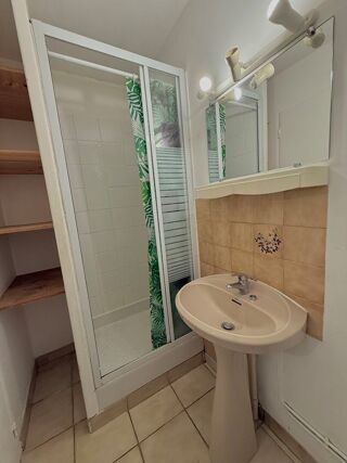  Appartement à louer 1 pièce 21 m²