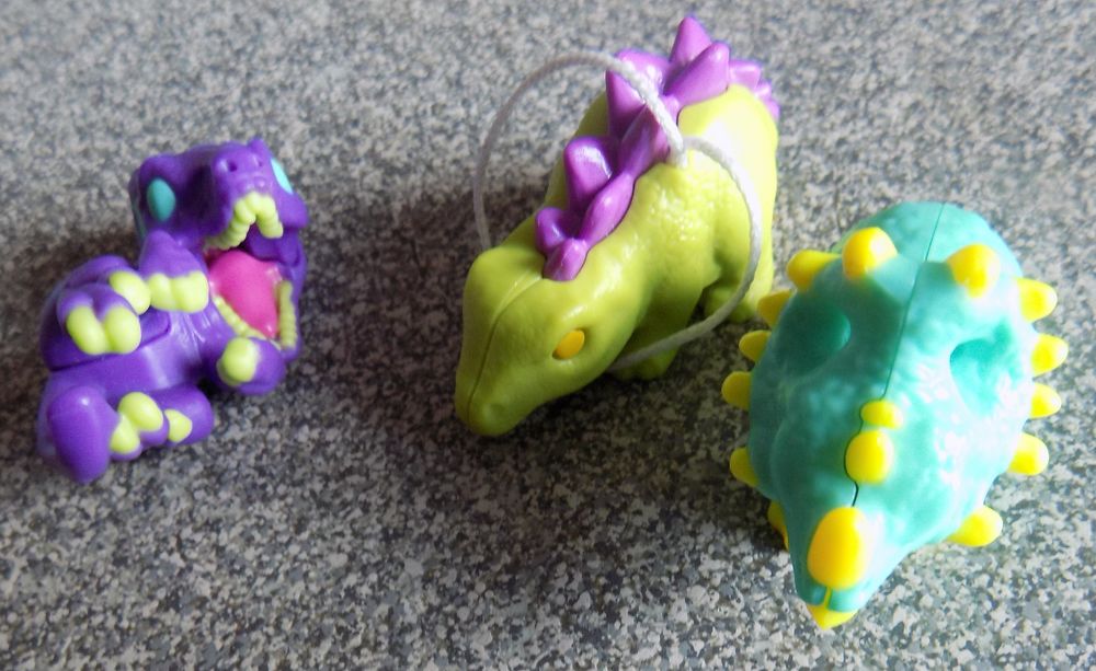 12 dinosaures Jeux / jouets