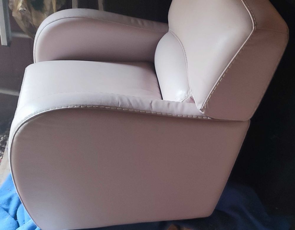 fauteuil cuir poltronetsofa Meubles