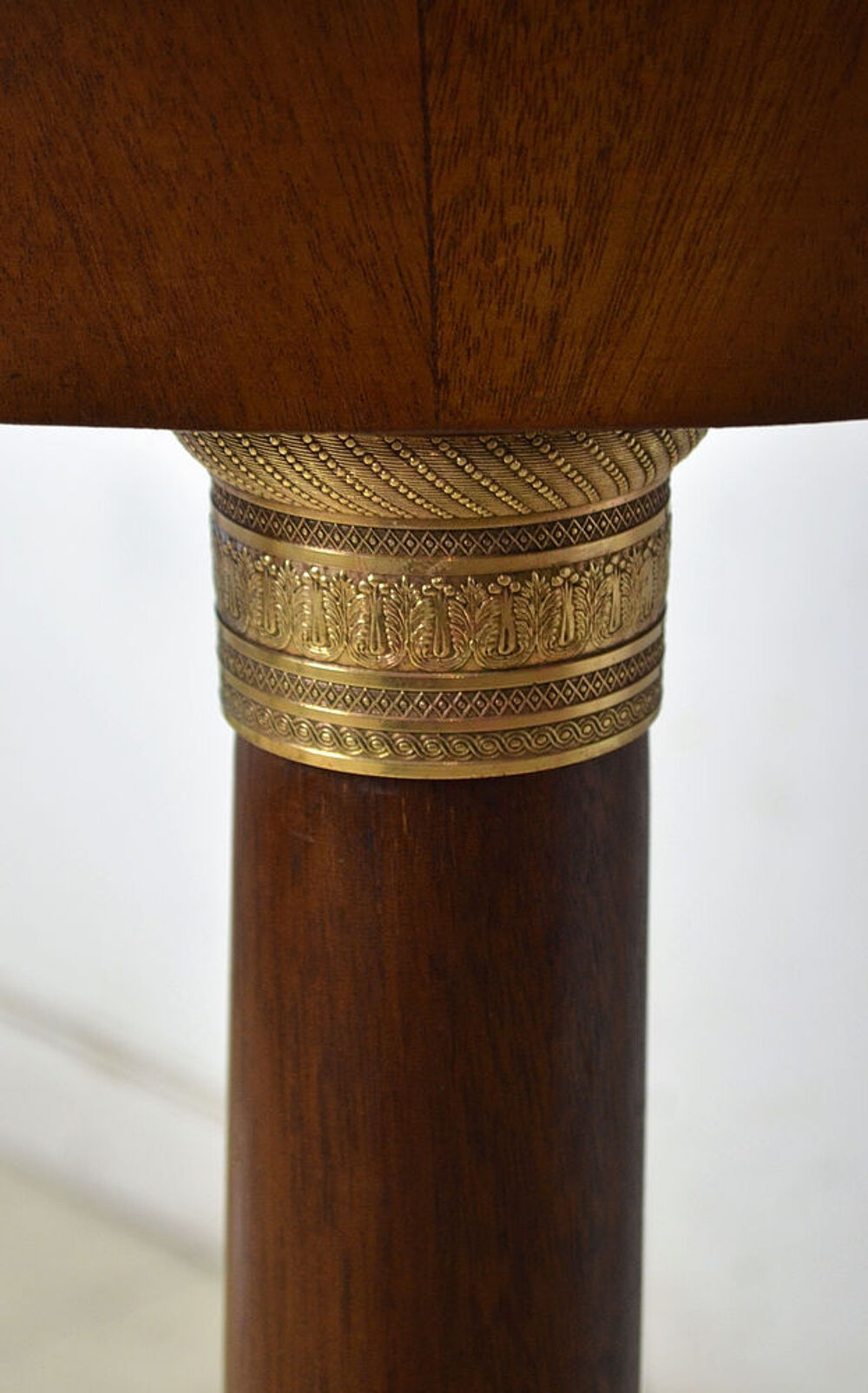 Gu&eacute;ridon style Empire tripode en Acajou XIX&egrave;me Meubles
