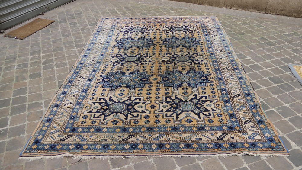 Grand tapis d'orient vintage KONYA 306 x 200
Décoration