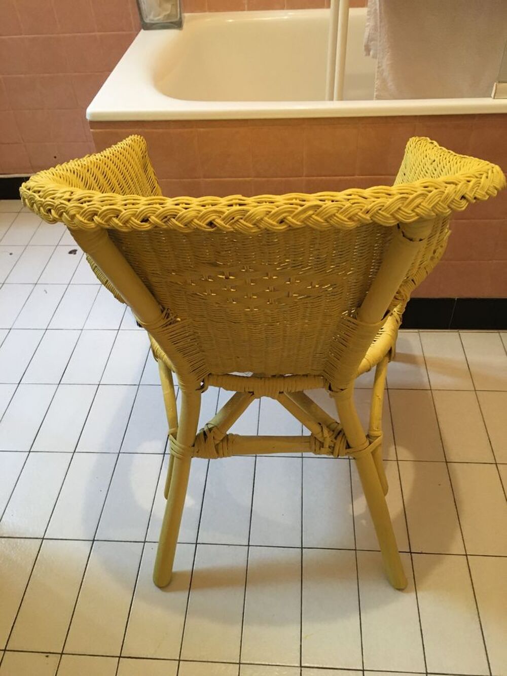 Fauteuil en osier jaune Meubles