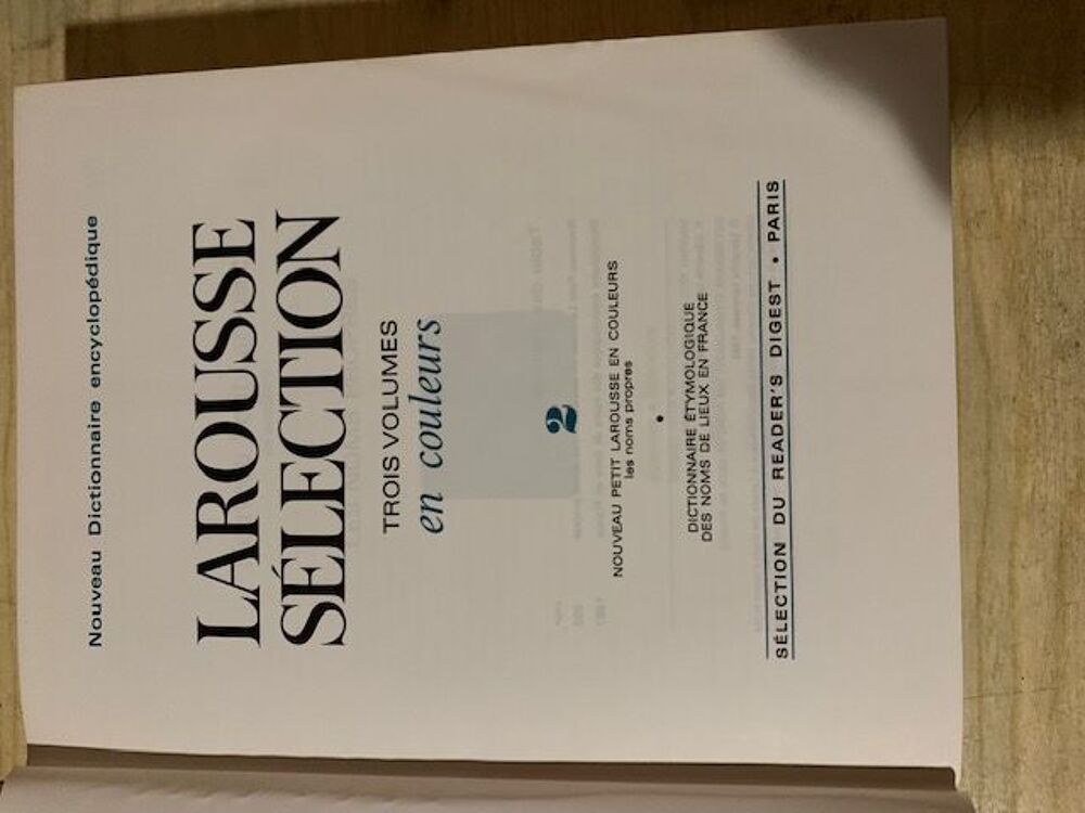 Larousse Livres et BD