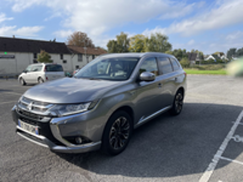 Outlander 2.0I 200 PHEV Hybride rechargeable Essence Instyle 2018 occasion 77600 Guermantes