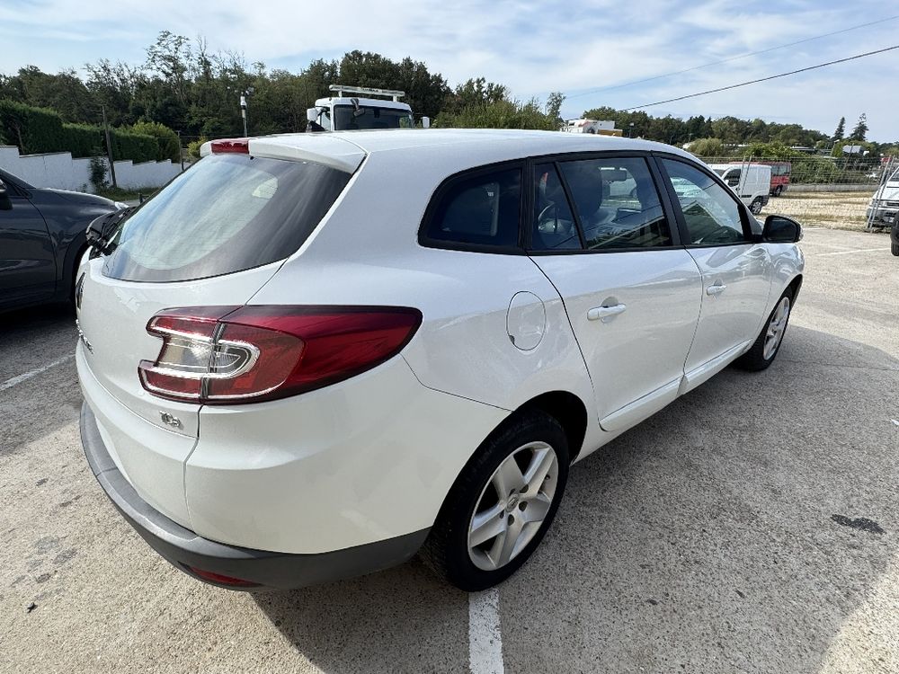 M&eacute;gane 1.2i TCE 116ch 2016 occasion 33450 Montussan