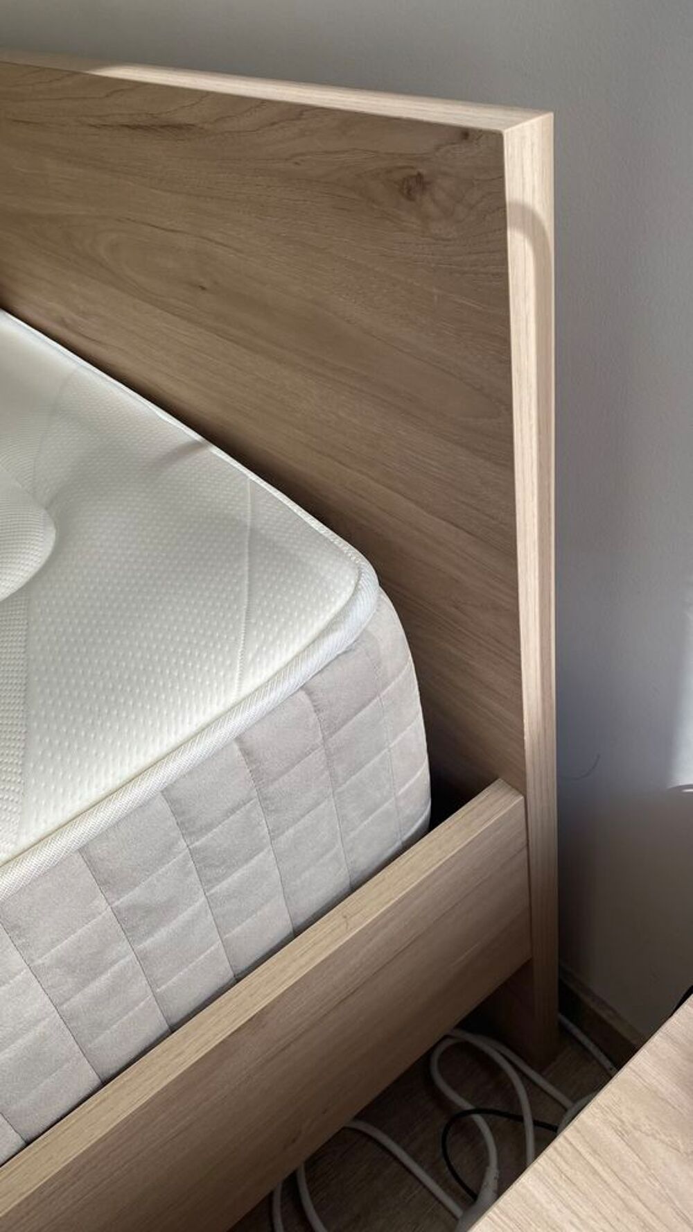 Matelas en excellent &eacute;tat 140x190 Meubles