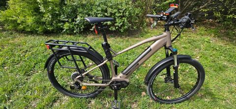 NAKURAMA Crossover XA taille L Parfait tat 1150 Grenoble (38)