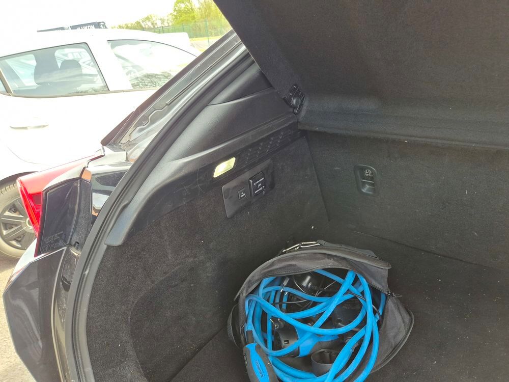 MX-30 MAZDA R-EV E-SKYACTIV 170 MAKOTO URBAN EXPRESSION 2023 occasion 60230 Chambly