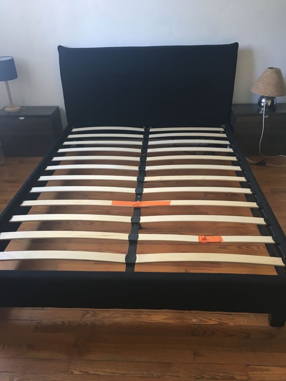 Cadre de lit 180 X 140 TISSU NOIR
Meubles