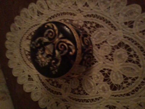 Bonbonni�re en Gien Bleu 110 Saint-Quentin-sur-Nohain (58)