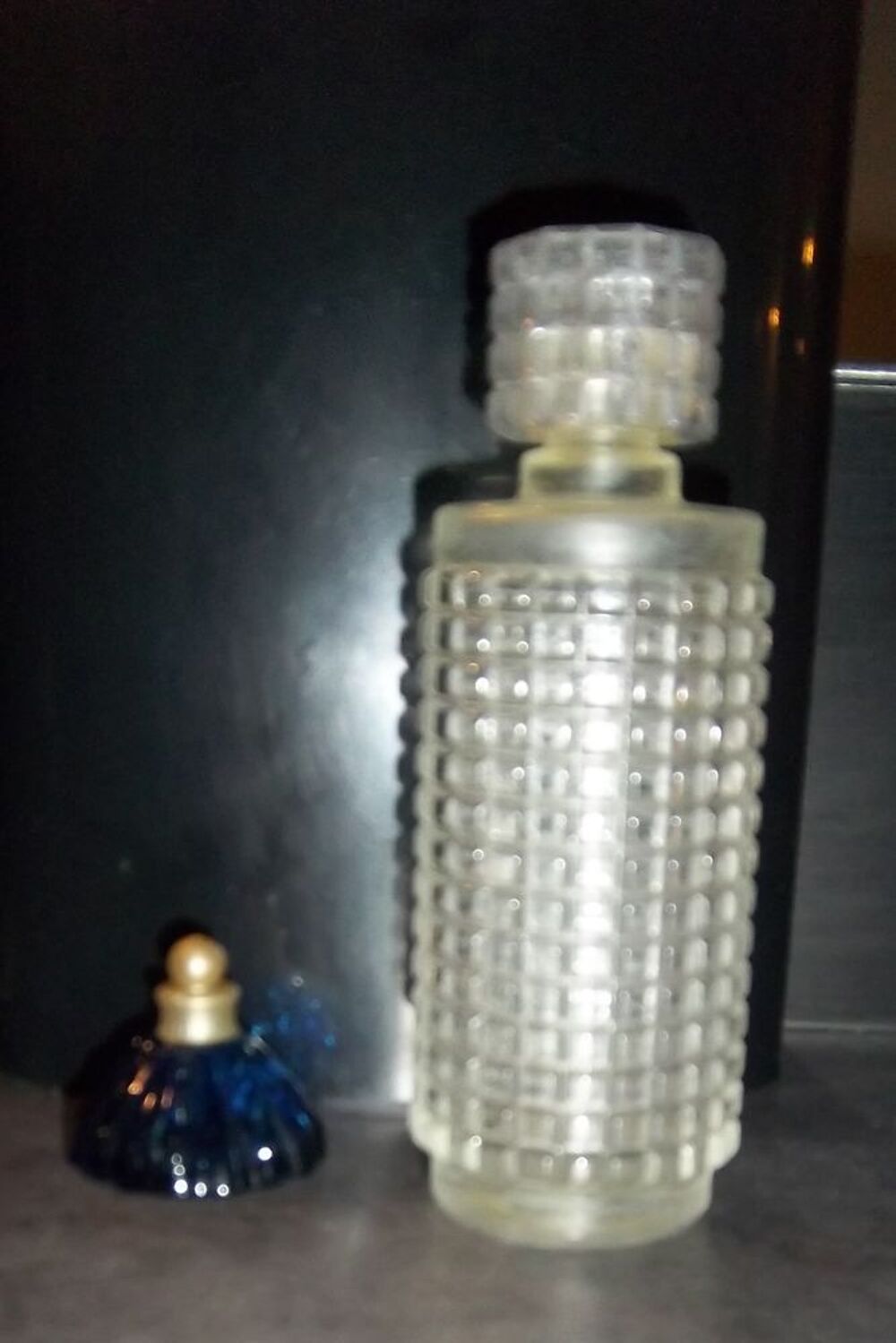 Ancien flacon Sweet Honesty vide 