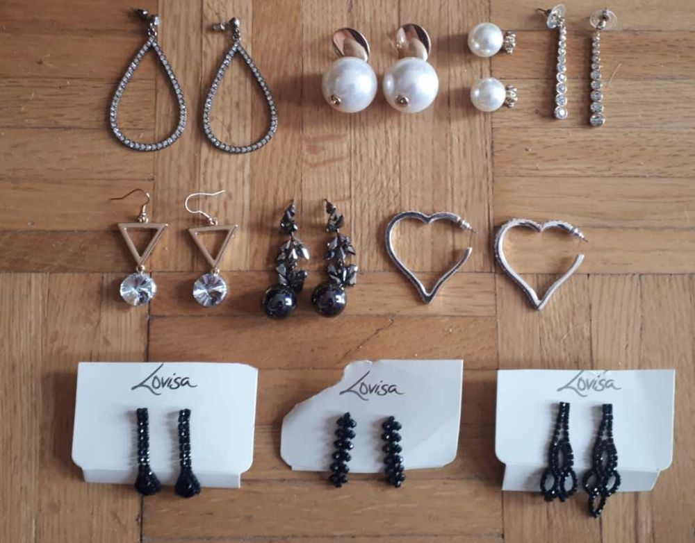 Boucles d'oreilles perc&eacute;es NEUVES Bijoux et montres