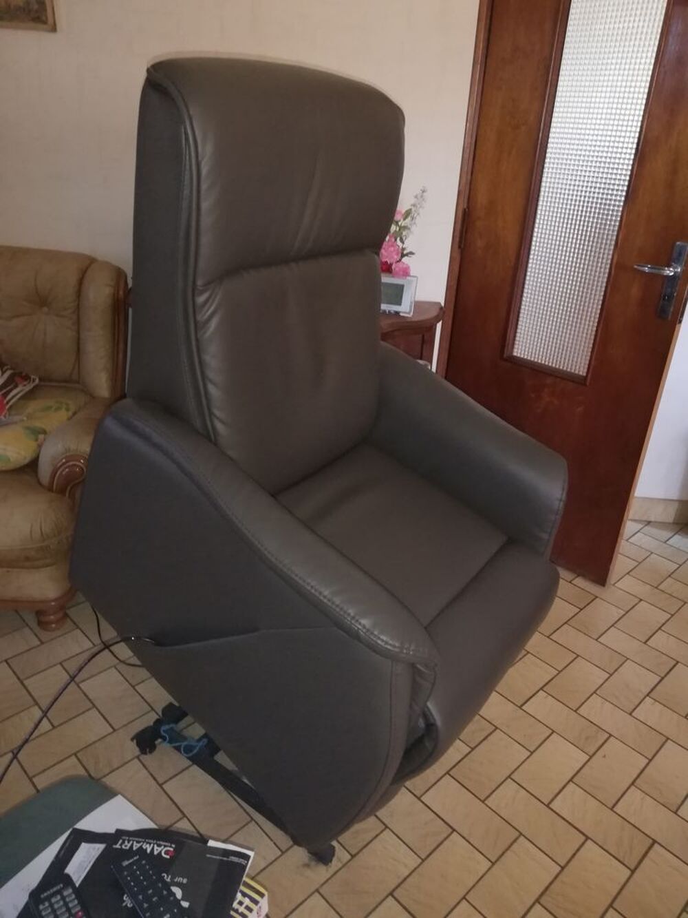 Fauteuil de relaxation ou m&eacute;dical Meubles