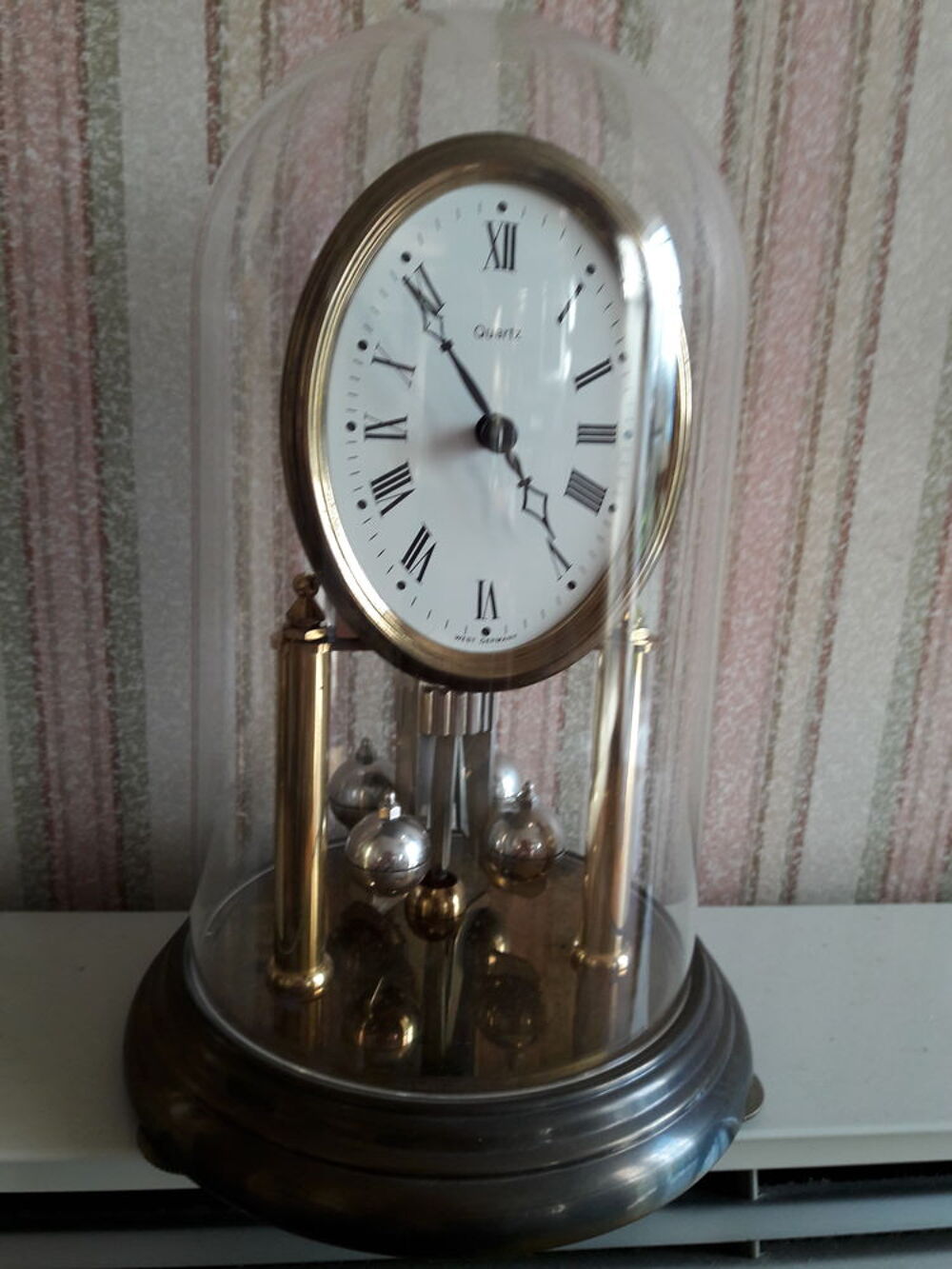 Pendule 400 Jours. 20 €. Electroménager