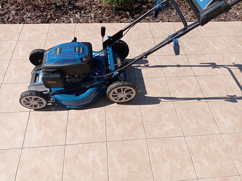 Tondeuse Hyundai thermique neuve Jardin