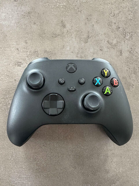 MANETTE SANS FIL CARBON BLACK XBOX 0 Luzinay (38)