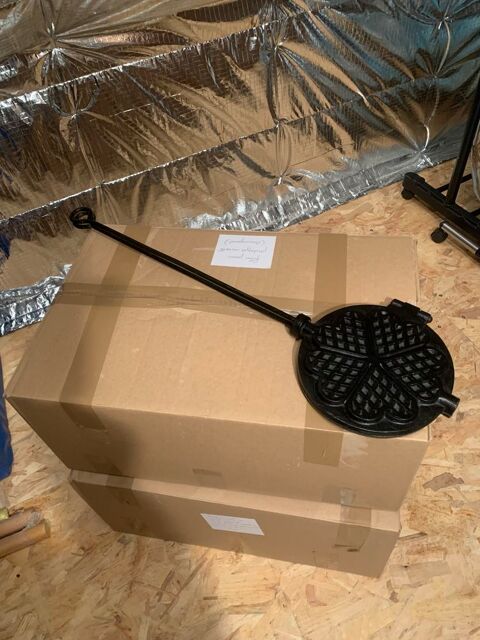 Gaufrier ancien 10 Chichery (89)