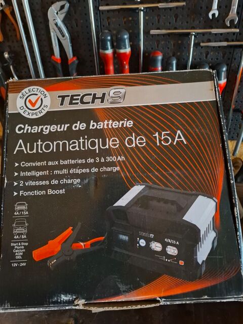 CHARGEUR DE  BATTERIE POUR  VOITURE 30 Possesse (51)