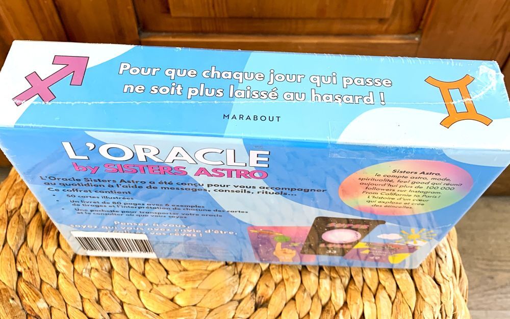 L'ORACLE - Neuf - Coffret 1 Livre et 50 Cartes + Pochette Jeux / jouets