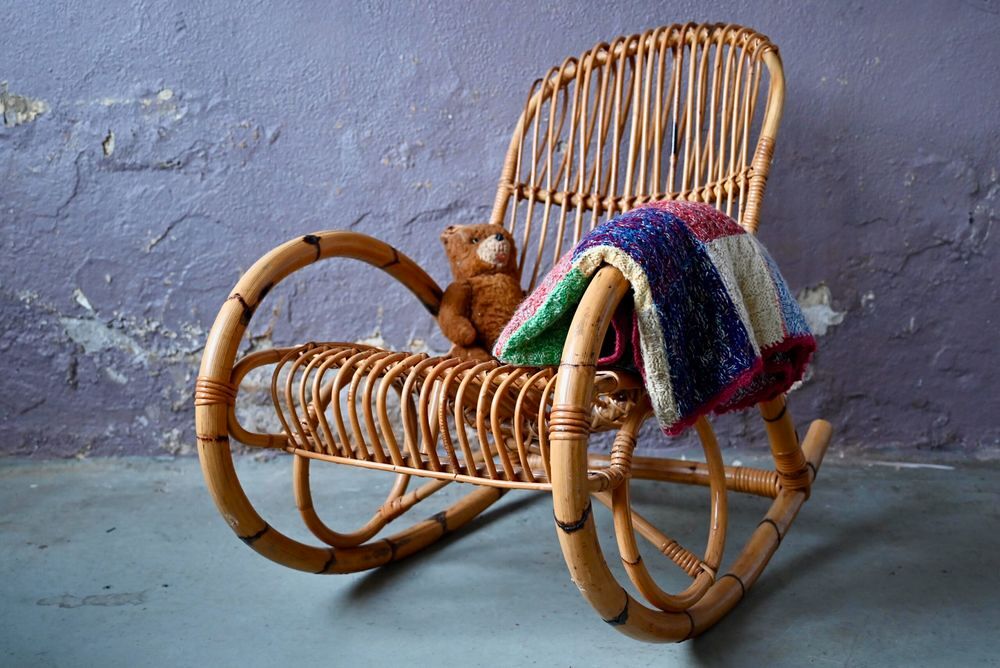Rocking chair ou fauteuil &agrave; bascule adulte en rotin vintage Meubles