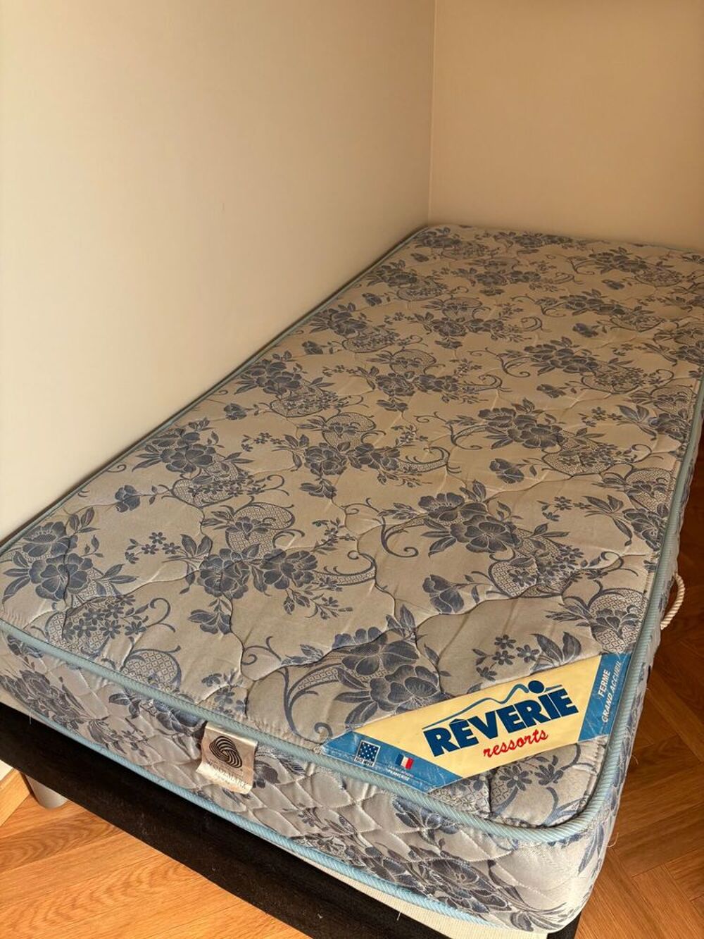 Lit complet pour 1 personne 90X190 : sommier &amp; matelas Meubles