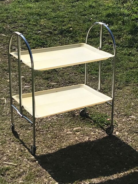 desserte à roulettes pliante des années 1970 49 Mottier (38)