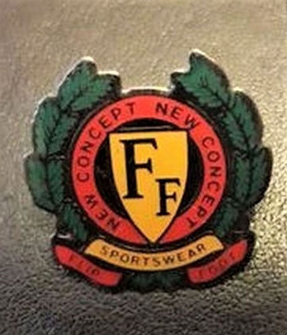 Pin's FF sportswear neuf 