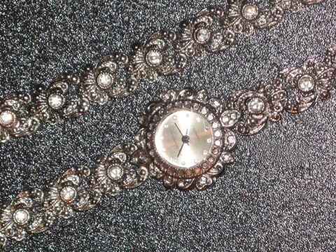 LUC DESROCHES montre + bracelet parure dame baroque 1980 85 Metz (57)