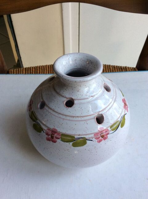 Pique fleurs boule c�ramique Vallauris d�cor floral 15 Gif-sur-Yvette (91)